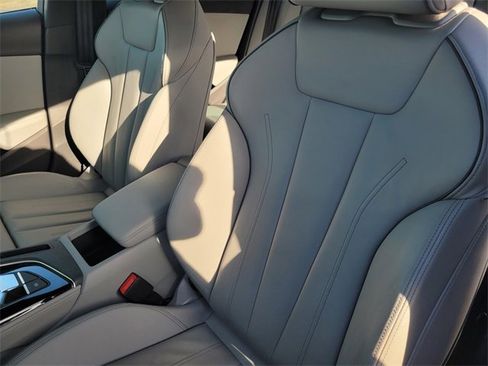 Used 2022 Audi A4 2.0T Premium Plus image 13