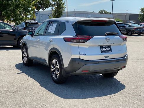 Used 2022 Nissan Rogue SV FWD image 5