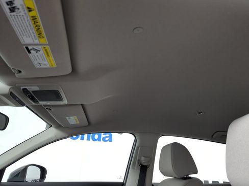 Certified 2024 Honda HR-V LX image 17