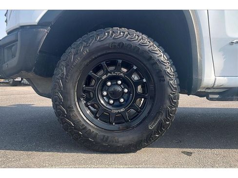 Used 2024 GMC Sierra 1500 AT4X w/ AT4X AEV Edition AWD/4WD image 10