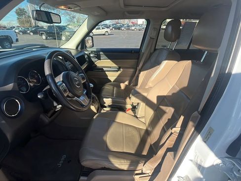 Used 2014 Jeep Patriot Limited w/ Sun/Sound Group image 15