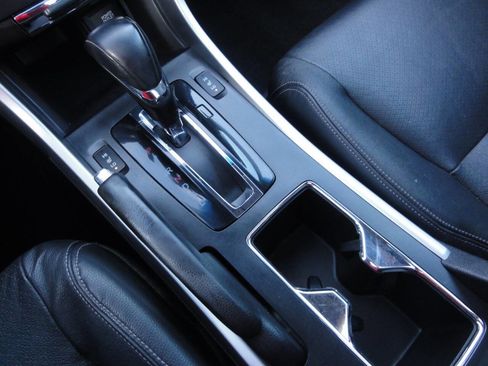 Used 2013 Honda Accord EX-L image 29