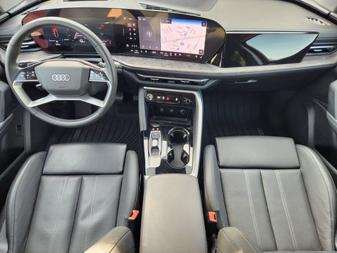Used 2025 Audi Q5 Premium Plus w/ Premium Plus AWD/4WD image 31