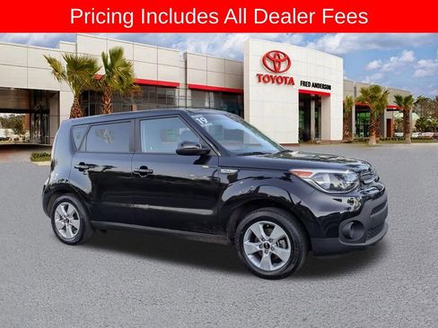 Used 2019 Kia Soul FWD image 2