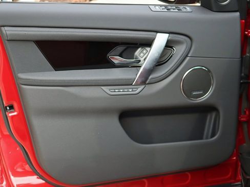 Certified 2025 Land Rover Discovery Sport S image 11