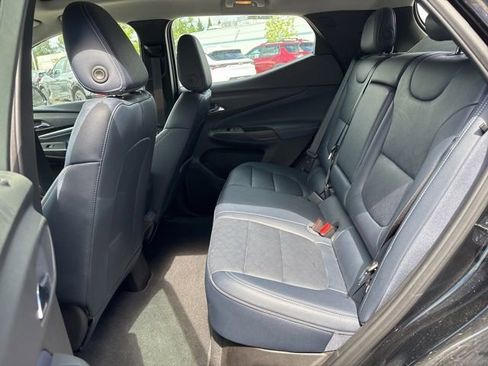 Used 2023 Chevrolet Bolt EUV Premier w/ Sun & Sound Package FWD image 31