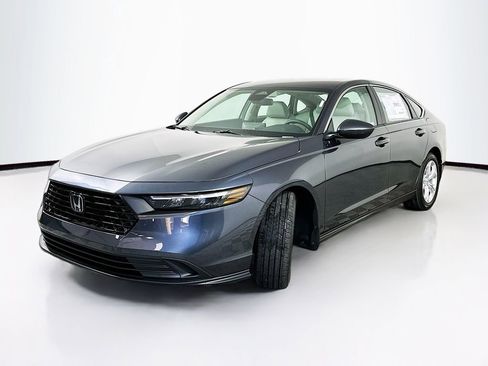 Used 2025 Honda Accord LX image 2