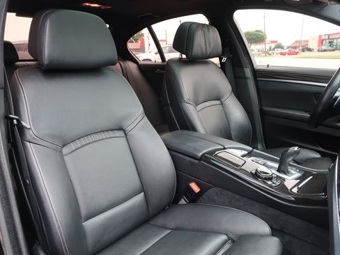 Used 2014 BMW 550i Sedan RWD image 13