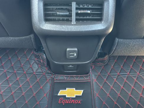 Used 2024 Chevrolet Equinox RS w/ RS Leather Package FWD image 16