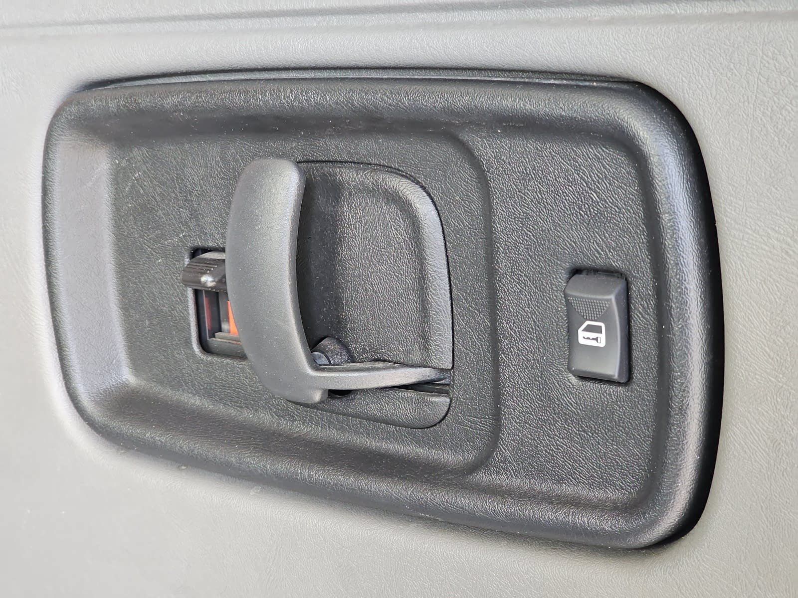Used 2024 Chevrolet Express 3500 LS RWD image 13