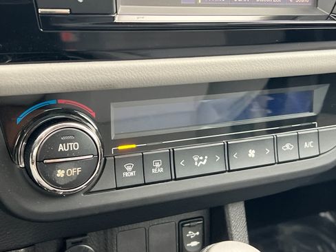 Used 2014 Toyota Corolla LE w/ Protection Package image 20