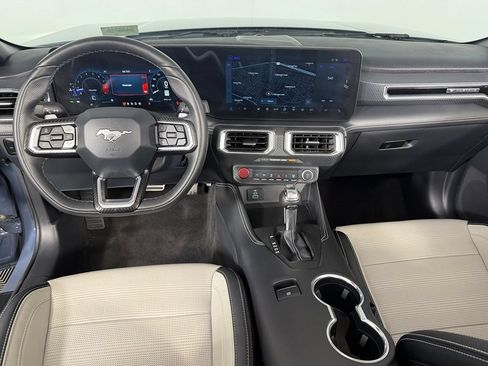 Used 2025 Ford Mustang GT Premium RWD image 16