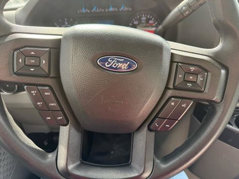 Used 2022 Ford E-350 and Econoline 350 Super Duty w/ Power Windows & Locks Group image 15