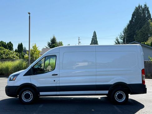Used 2022 Ford Transit 250 Medium Roof RWD image 2