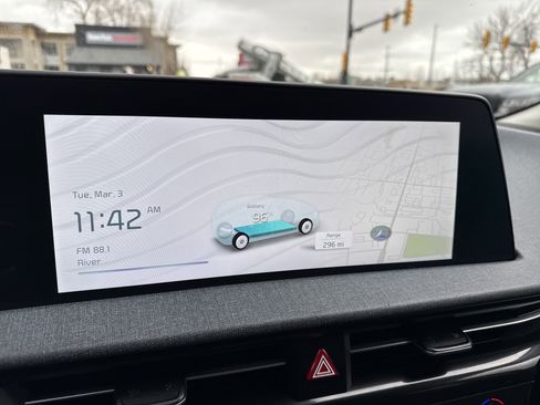 Used 2023 Kia EV6 Wind image 27