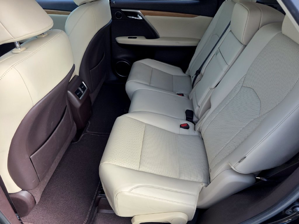 Used 2020 Lexus RX 350L FWD w/ Premium Package image 10