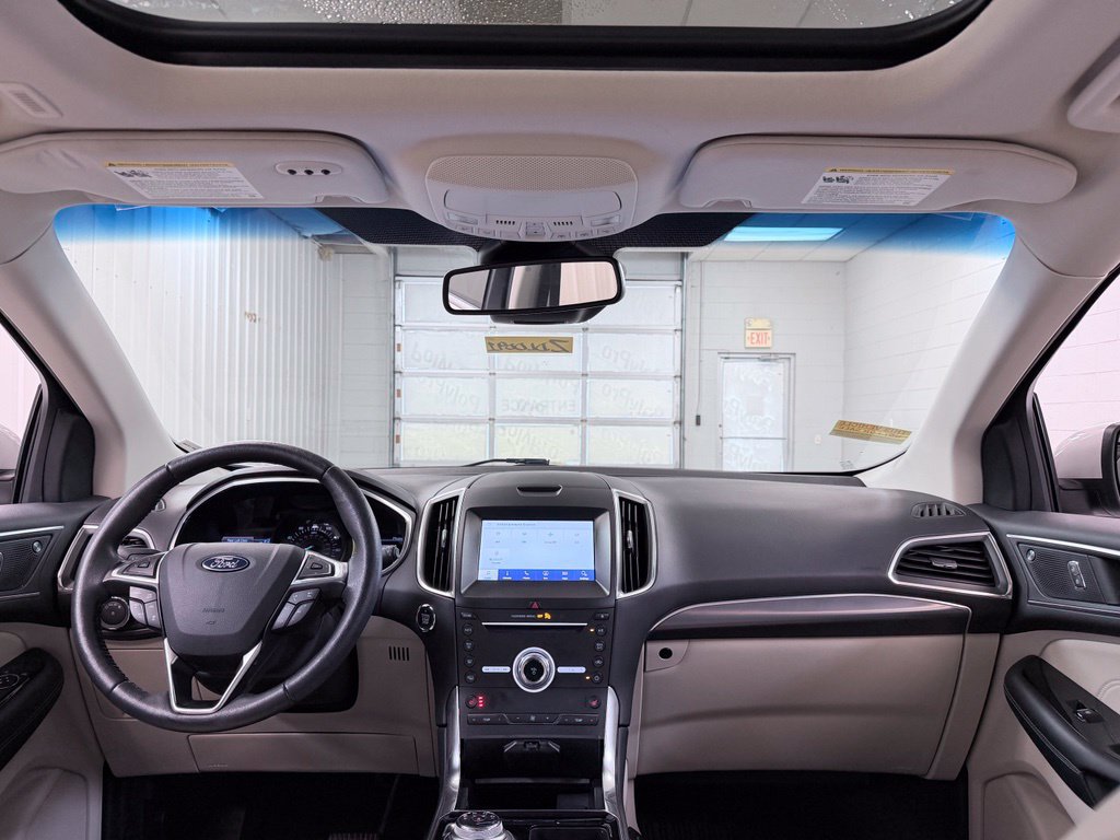 Used 2019 Ford Edge Titanium w/ Cold Weather Package AWD/4WD image 28
