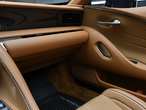 Used 2021 Lexus LC 500 Convertible w/ Touring Package RWD image 36