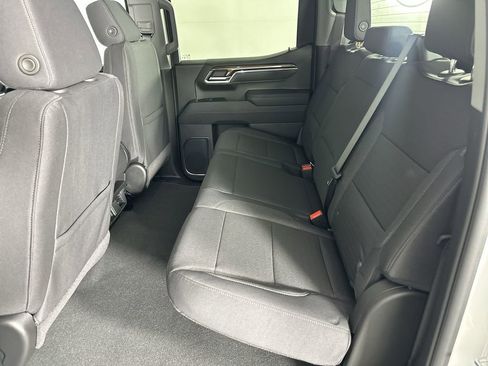 Used 2026 Chevrolet Silverado 1500 LT AWD/4WD image 25