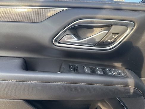 Used 2024 GMC Yukon XL AT4 image 11