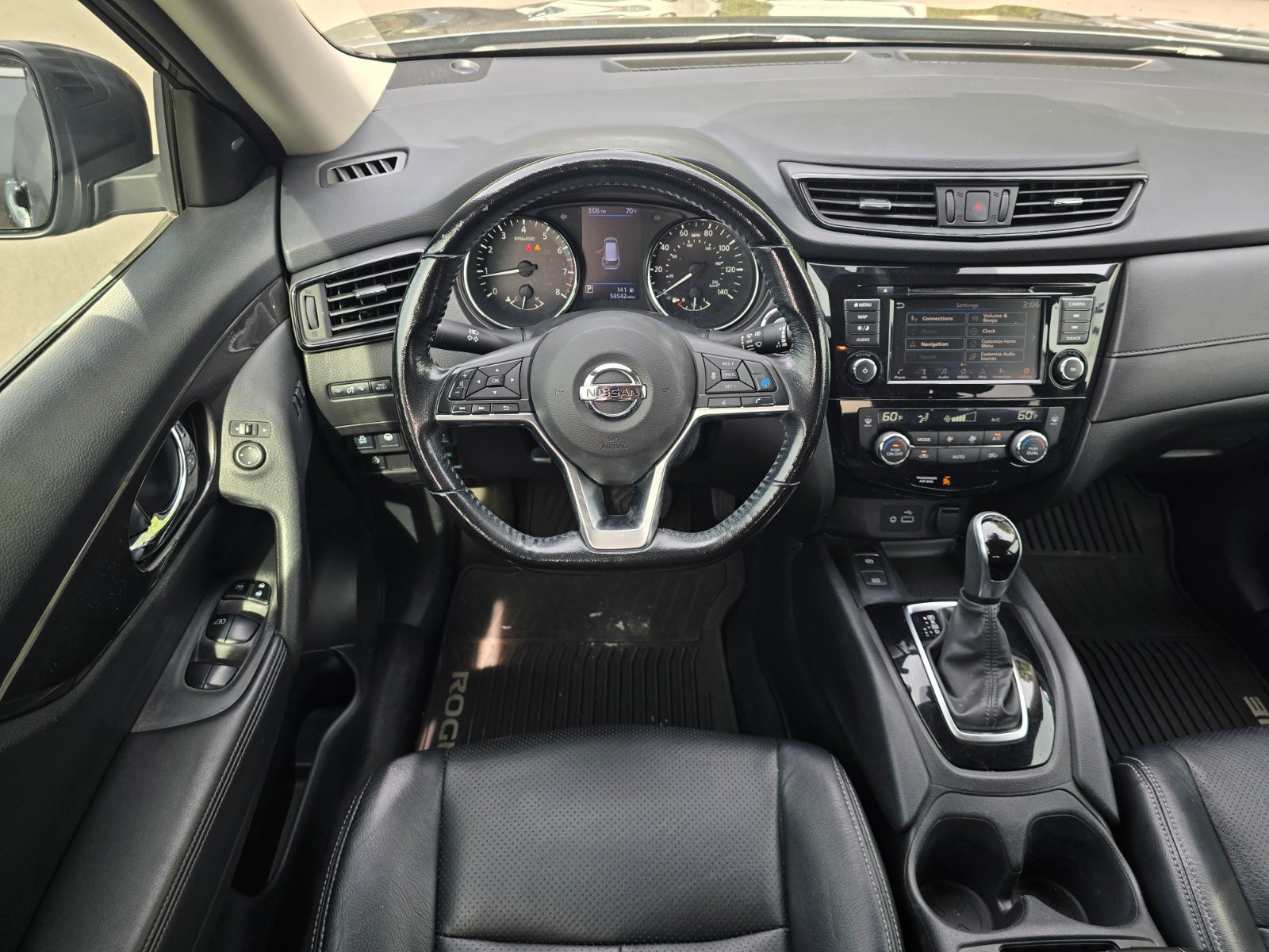 Used 2020 Nissan Rogue SV w/ Premium Package FWD image 14