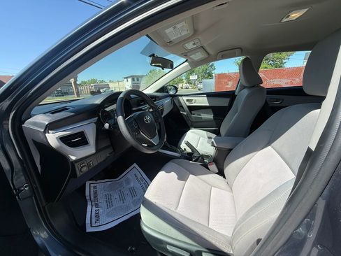 Used 2015 Toyota Corolla LE FWD image 10