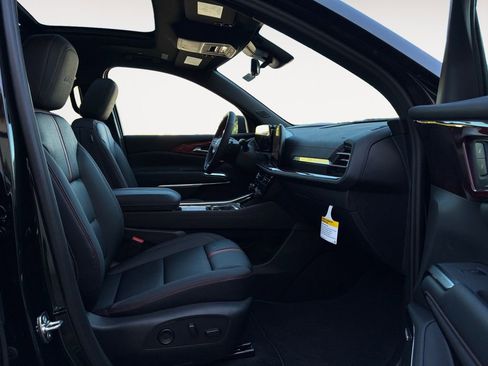 New 2026 Chevrolet Traverse RS FWD image 15