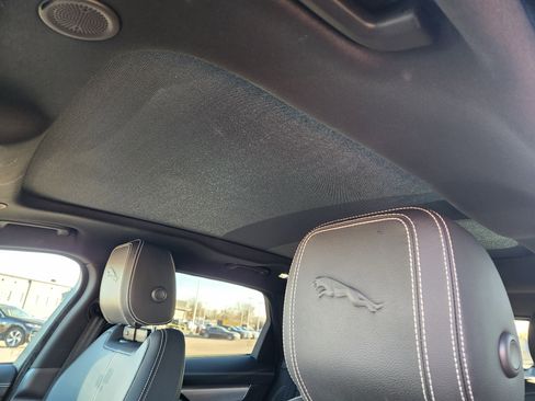 Used 2024 Jaguar F-PACE R-Dynamic S image 17