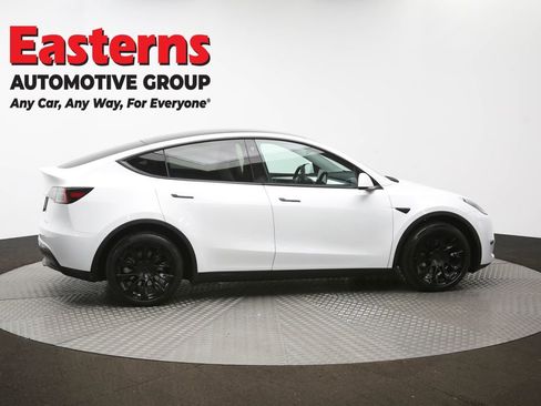 Used 2023 Tesla Model Y Long Range image 41