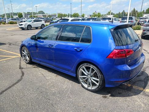 Used 2017 Volkswagen Golf R 4-Door AWD/4WD image 6