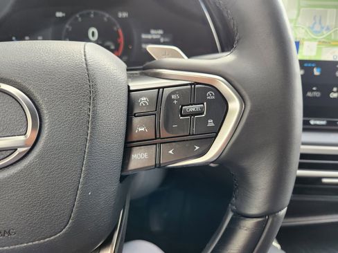 Used 2025 Lexus RX 350 Premium w/ Accessory Package (Z1) image 28