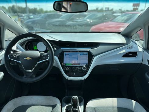 Used 2017 Chevrolet Bolt LT FWD image 12