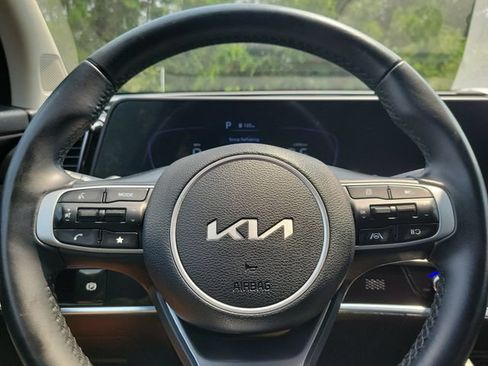 Used 2023 Kia Sportage EX FWD image 30