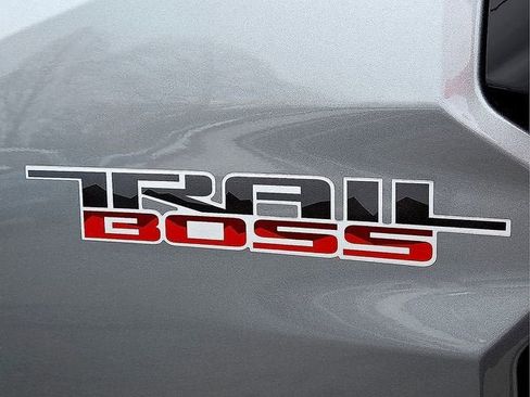 New 2026 Chevrolet Colorado Trail Boss AWD/4WD image 12