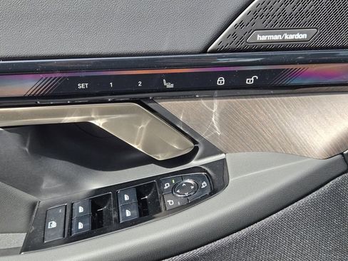 New 2026 BMW i5 eDrive40 w/ Premium Package image 24