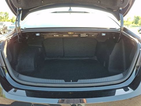 Used 2024 Chevrolet Malibu LT FWD image 28