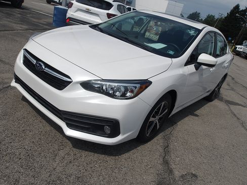 Used 2020 Subaru Impreza 2.0i Premium w/ Popular Package #1 AWD/4WD image 3