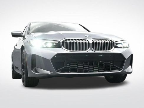 New 2026 BMW 330i Sedan w/ M Sport Package RWD image 36