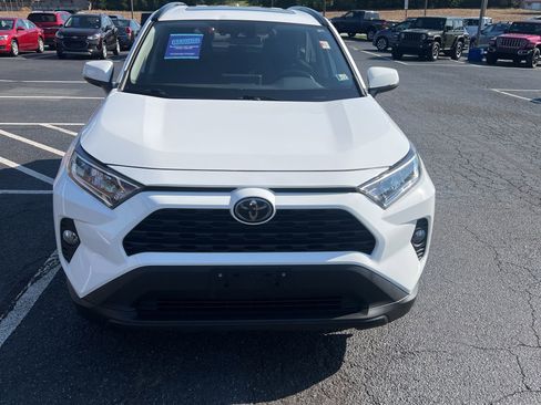 Used 2020 Toyota RAV4 XLE w/ Convenience Package AWD/4WD image 9