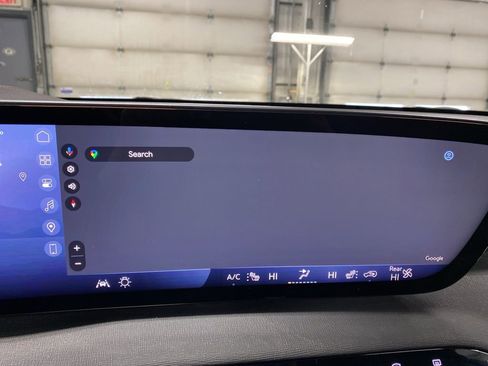 Used 2025 Buick Enclave Sport Touring AWD/4WD image 44