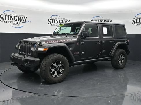 Used 2019 Jeep Wrangler Unlimited Rubicon w/ LED Lighting Group AWD/4WD image 4