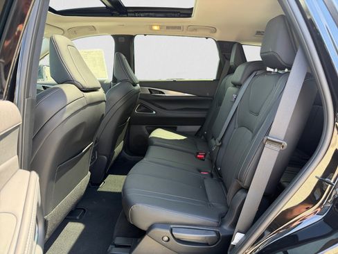 New 2026 INFINITI QX60 Luxe w/ Cargo Package AWD/4WD image 18