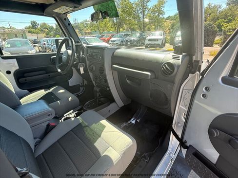 Used 2010 Jeep Wrangler Sport AWD/4WD image 21