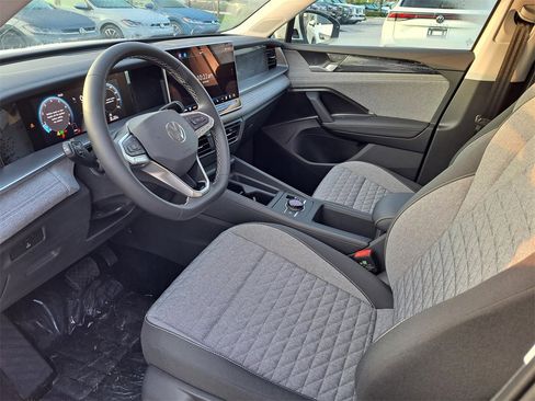 New 2026 Volkswagen Tiguan S image 10