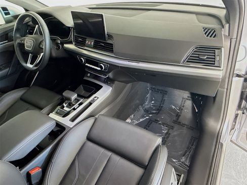 Certified 2025 Audi Q5 2.0T Premium image 29
