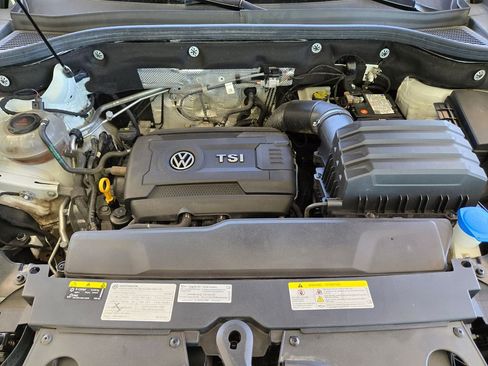 Used 2021 Volkswagen Atlas Cross Sport S image 31