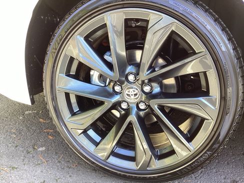 Used 2024 Toyota Corolla SE image 12