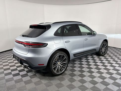 Used 2026 Porsche Macan AWD/4WD image 9