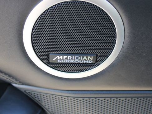 Used 2020 Land Rover Discovery HSE Luxury AWD/4WD image 17