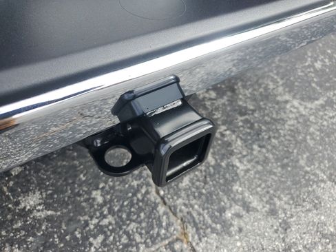 New 2026 GMC Sierra 1500 SLT image 7